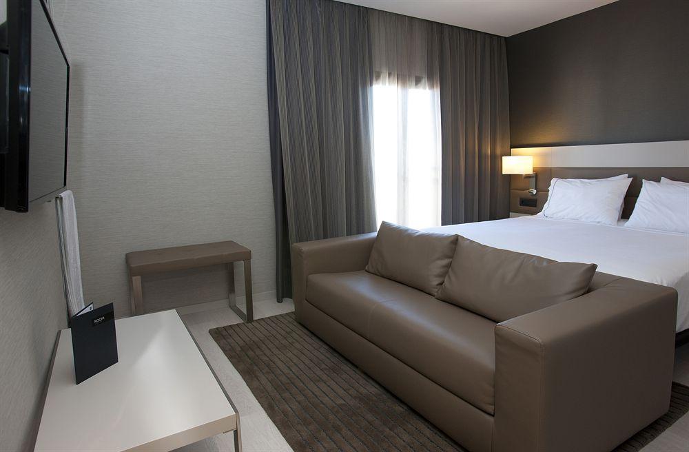 Sh Colon Valencia Hotel Bagian luar foto