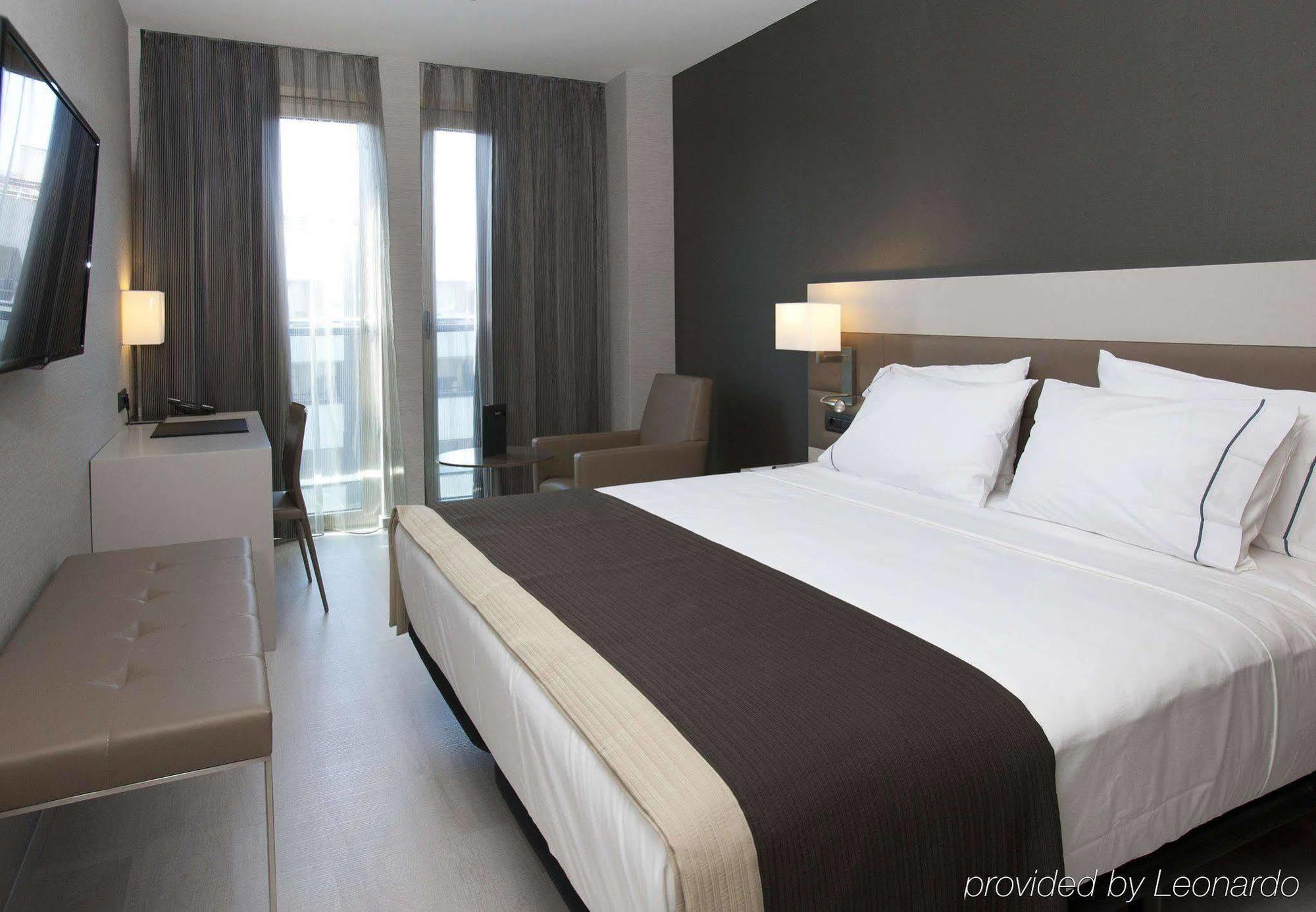 Sh Colon Valencia Hotel Bagian luar foto